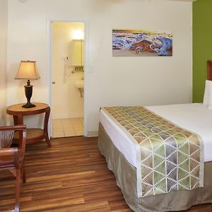 Chambre Standarde Lit Queen-Size